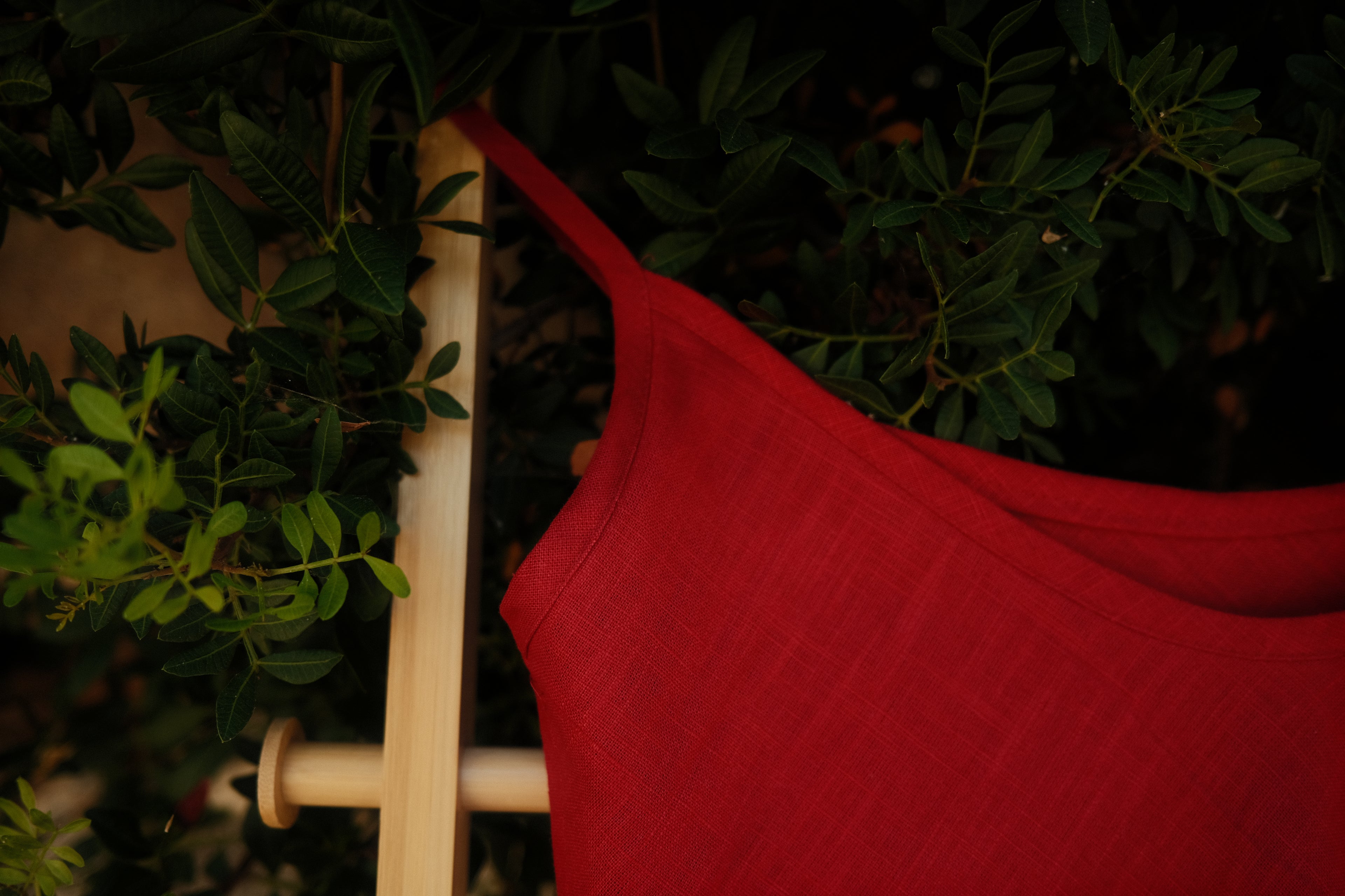 the sennen slip dress - cherry red